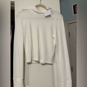 American Eagle Outfitters Cream Long Sleeve Boxy Crop Blouse